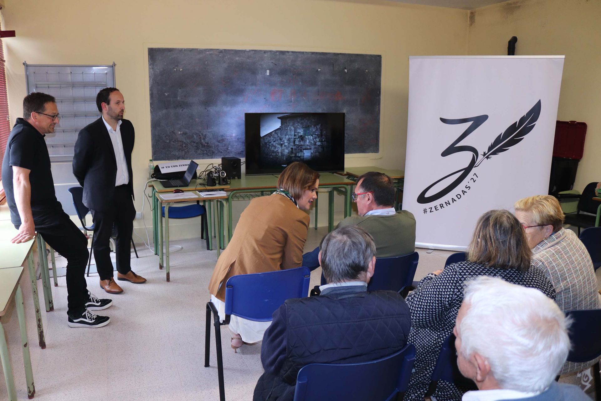 Os veciños e veciñas de Lesende e Vilacova súmanse á campaña de apoio á candidatura de Zernadas de Castro ás Letras Galegas 2027 